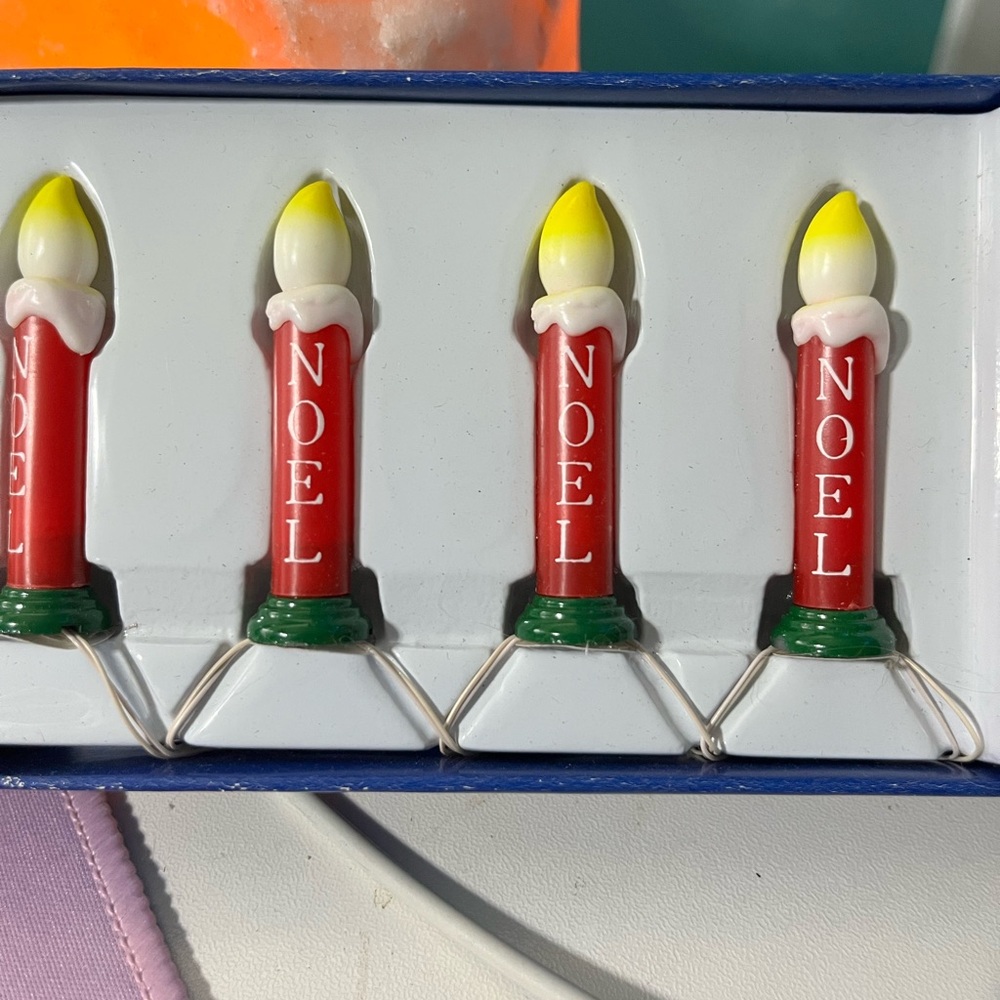 Snow Village Candles By The Doorstep set of 4 lights